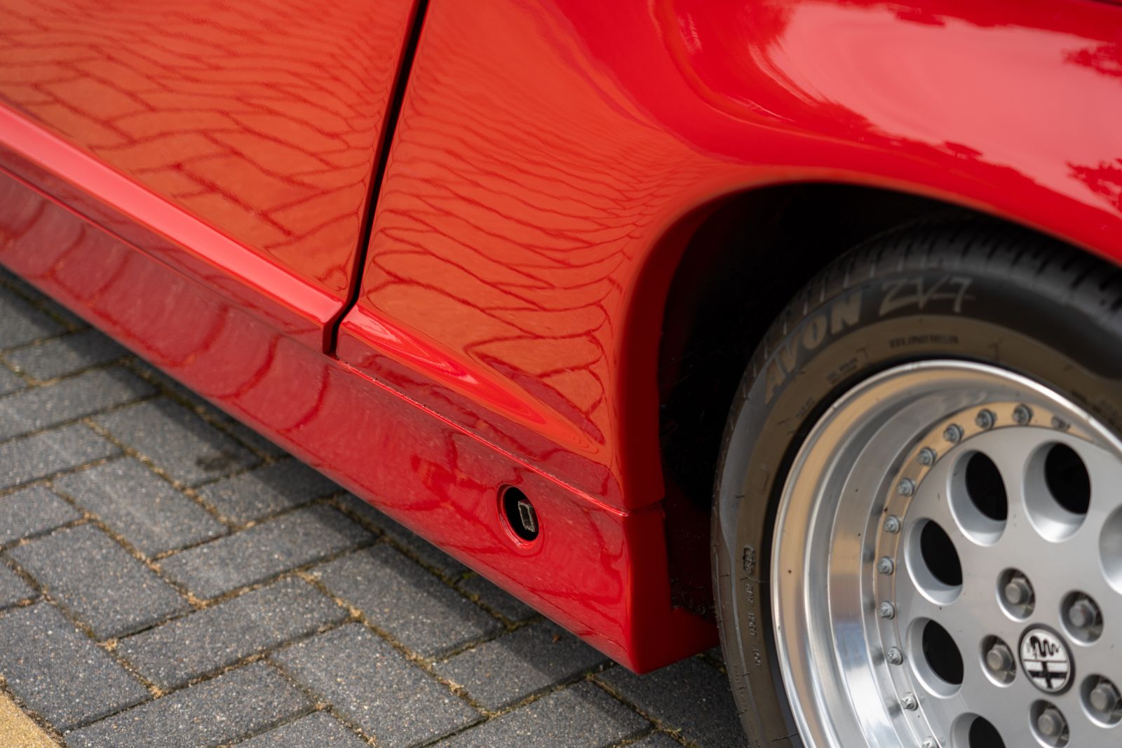 Alfa Romeo SZ (1990) — photo 32