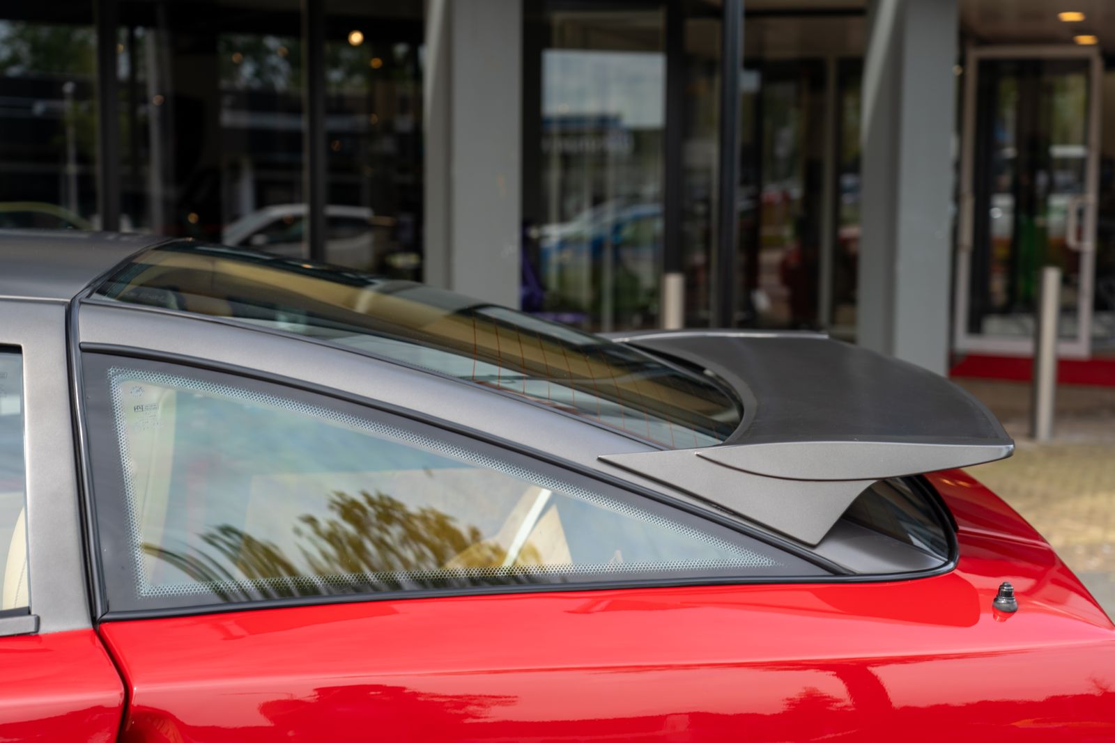Alfa Romeo SZ (1990) — photo 34