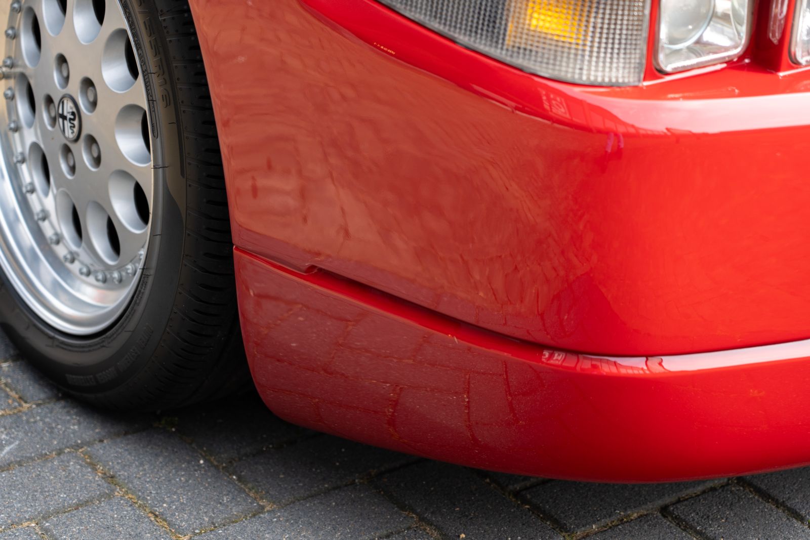 Alfa Romeo SZ (1990) — photo 45