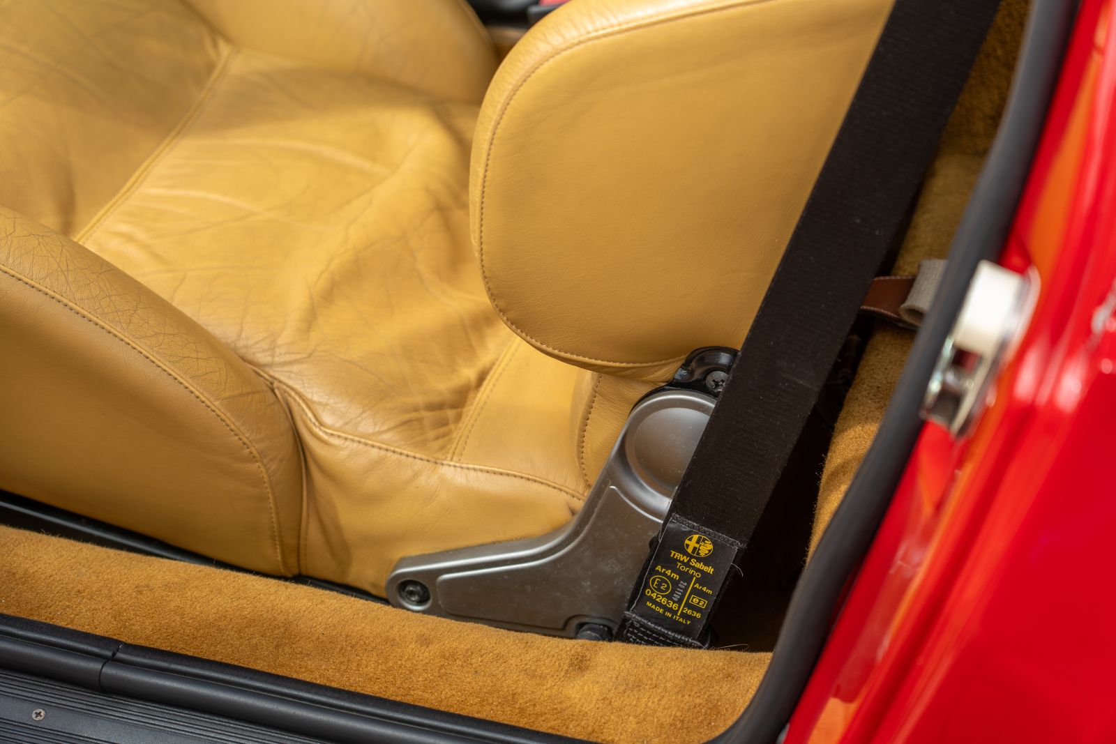 Alfa Romeo SZ (1990) — photo 88