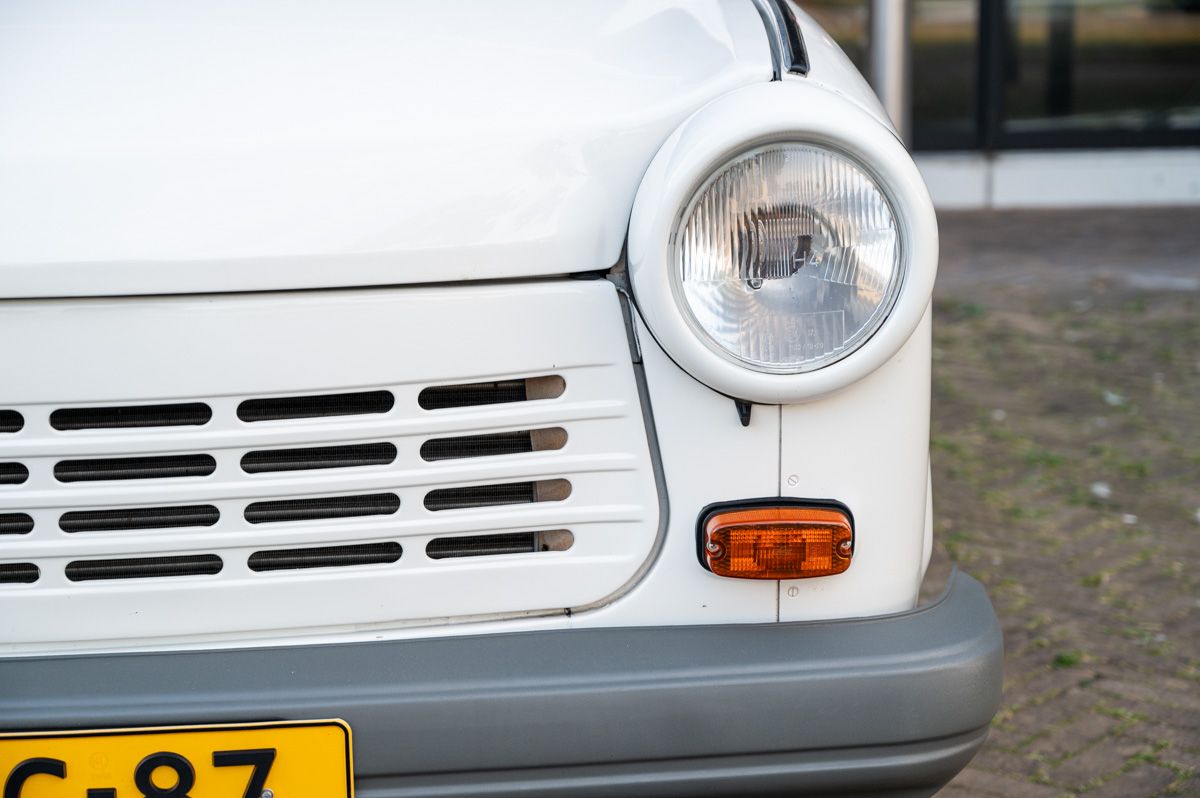 Trabant 1.1 (1991) — photo 12