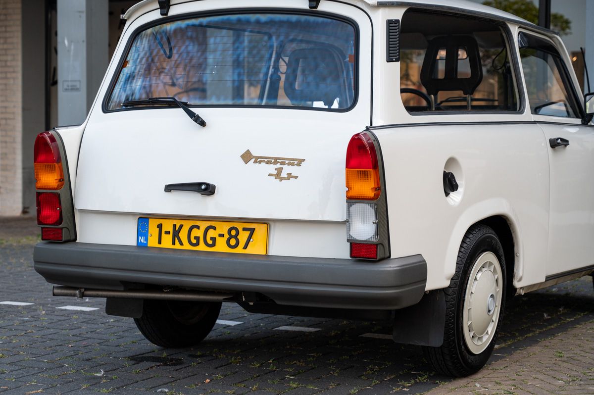 Trabant 1.1 (1991) — photo 3