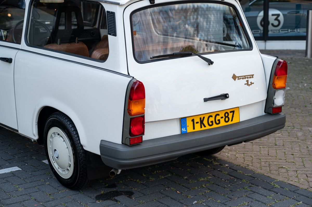 Trabant 1.1 (1991) — photo 6