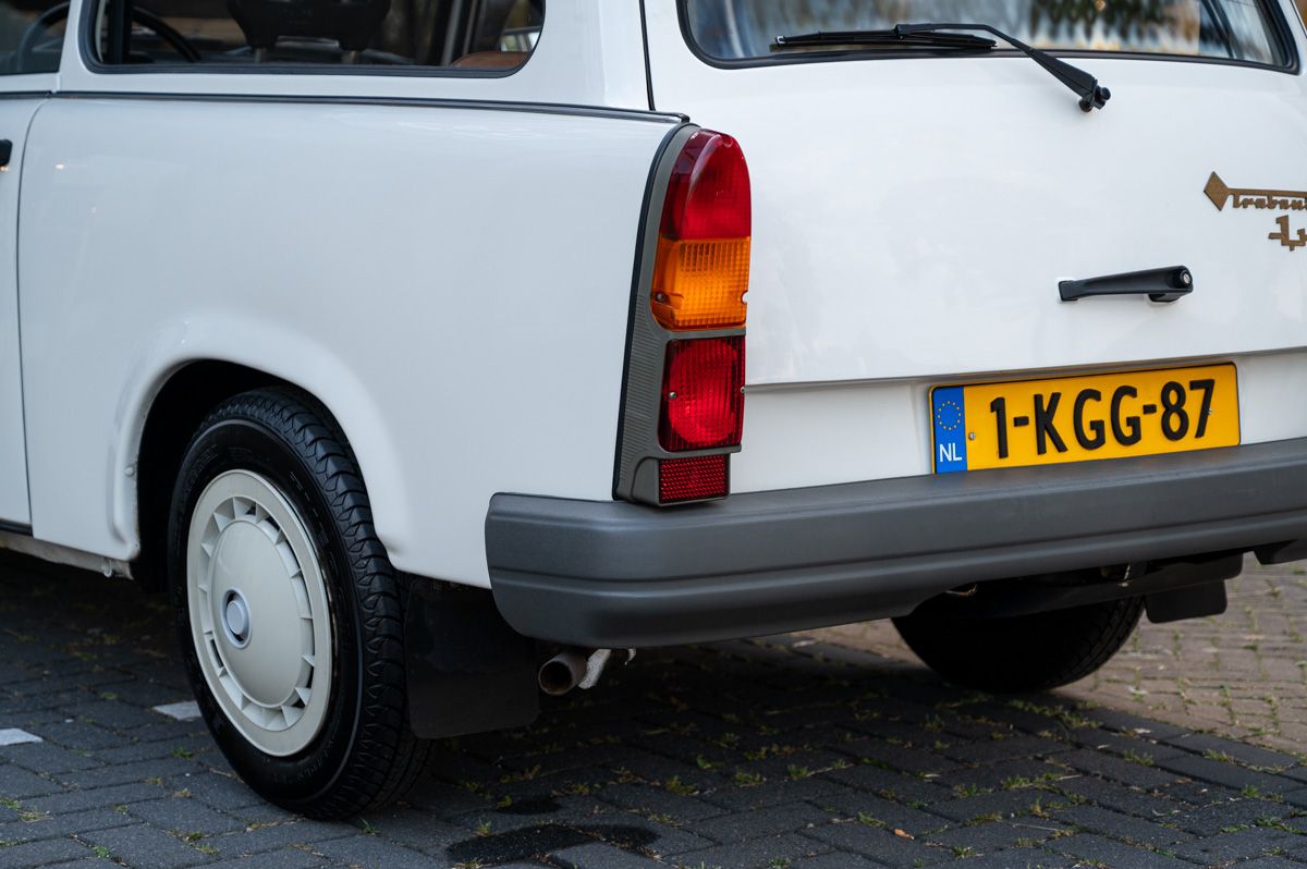 Trabant 1.1 (1991) — photo 13