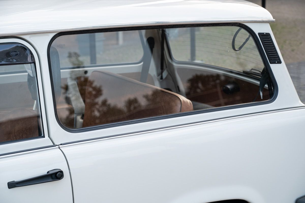 Trabant 1.1 (1991) — photo 30