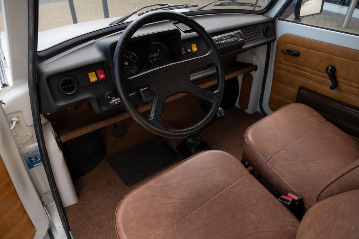 Trabant 1.1 (1991) — photo 37