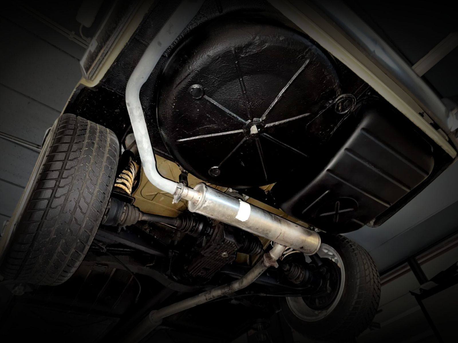 BMW 2000 (1971) — photo 66