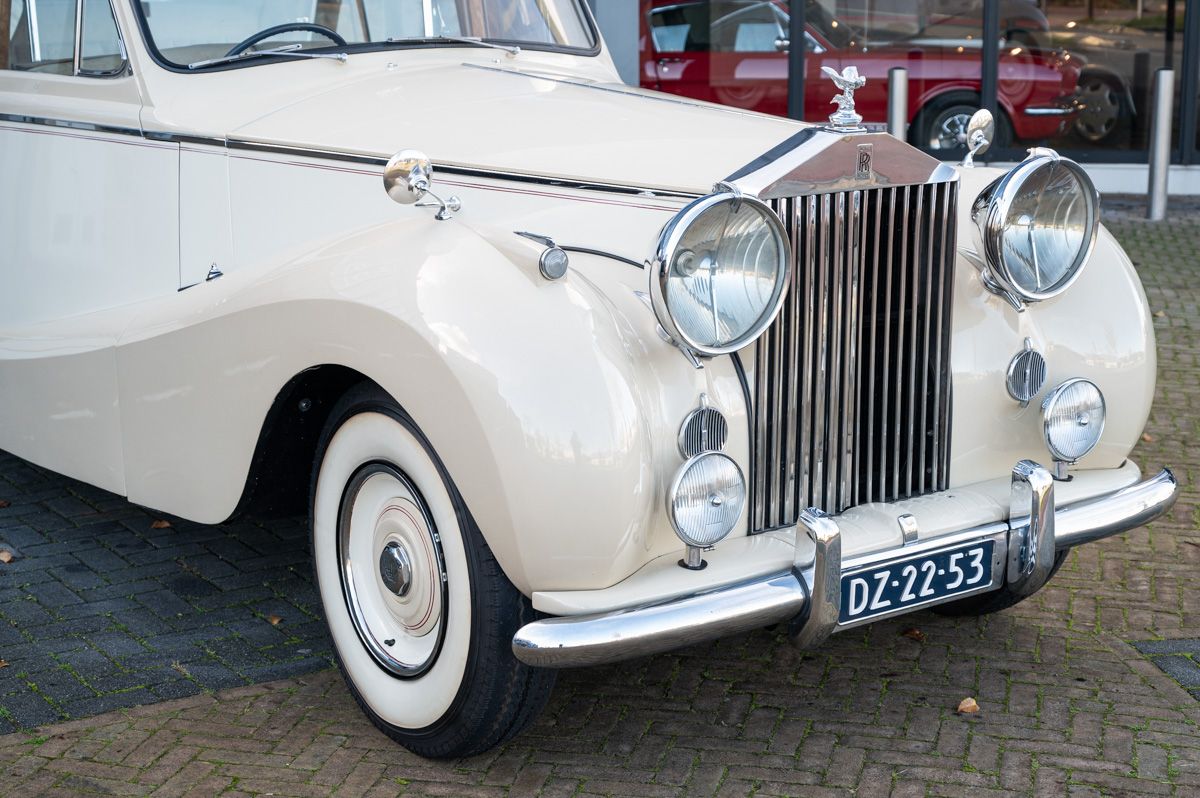 Rolls-Royce Silver Wraith (1954) — photo 8