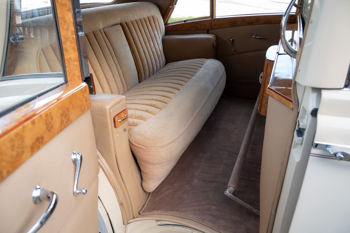 Rolls-Royce Silver Wraith (1954) — photo 47