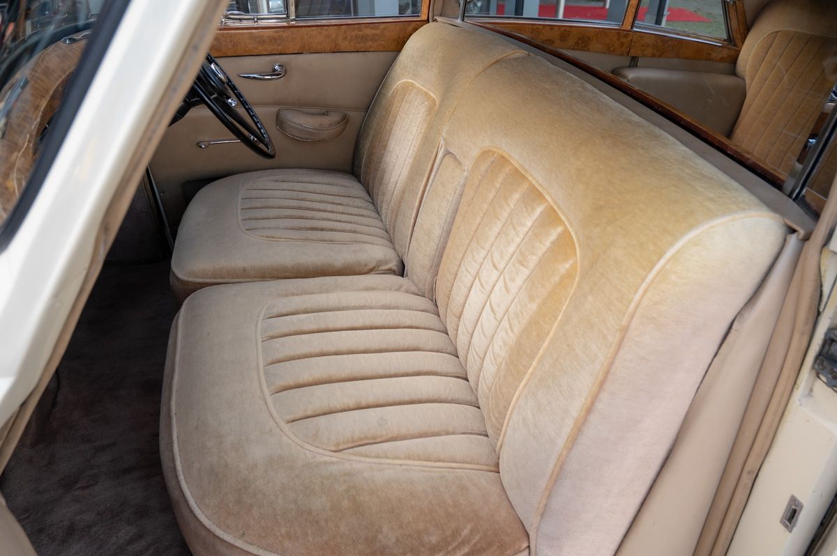 Rolls-Royce Silver Wraith (1954) — photo 50