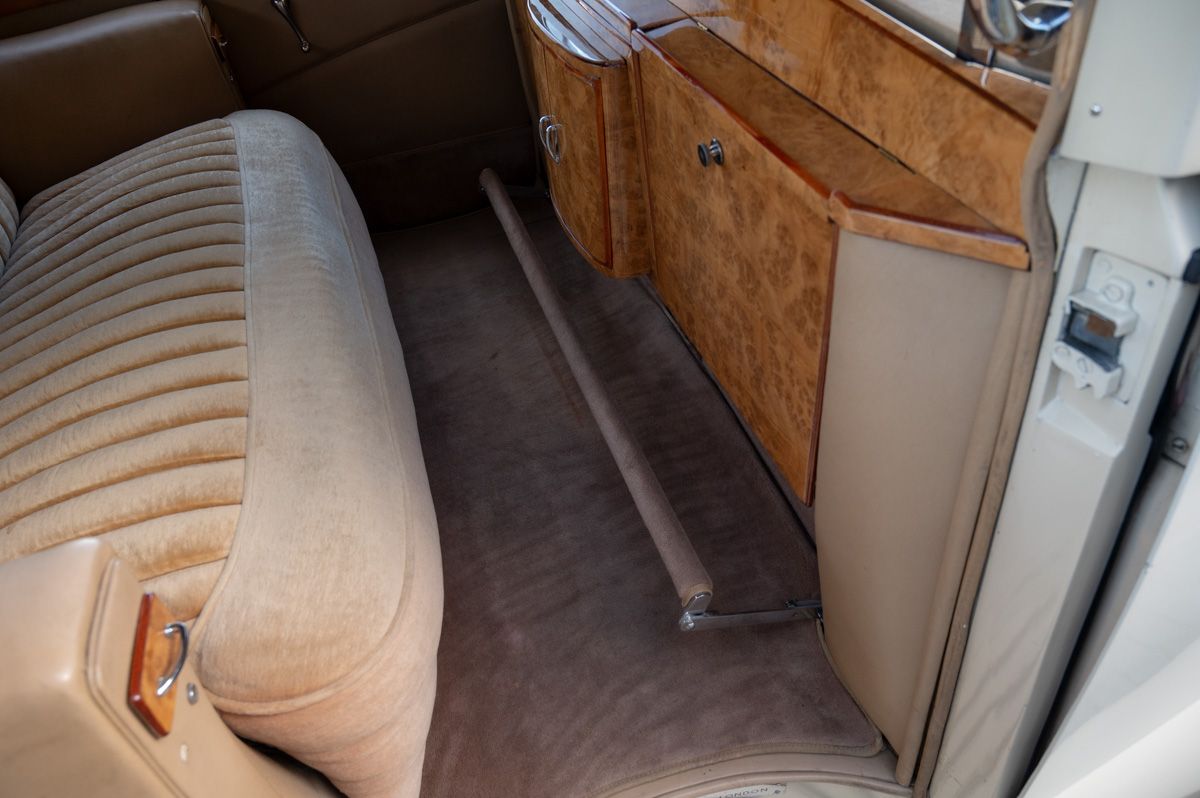 Rolls-Royce Silver Wraith (1954) — photo 49