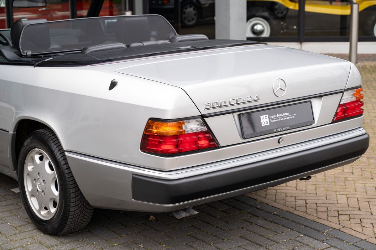 Mercedes-Benz E-Klasse (1994) — foto 10