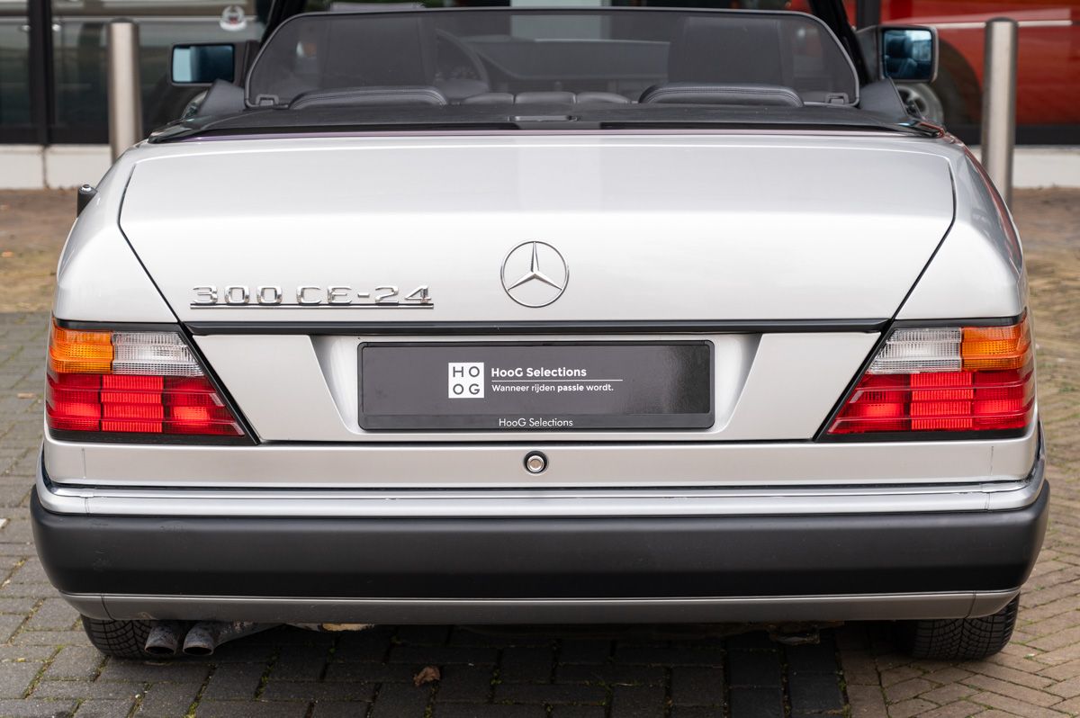 Mercedes-Benz E-Klasse (1994) — foto 15