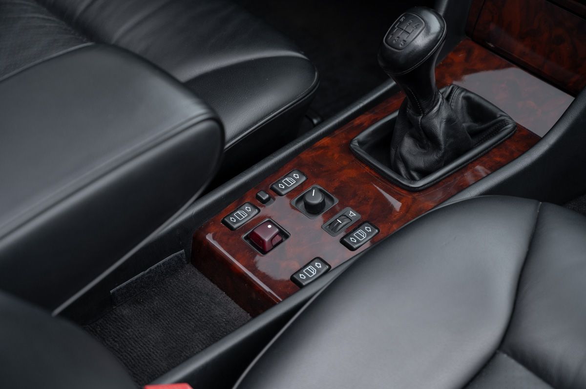 Mercedes-Benz E-Klasse (1994) — foto 59