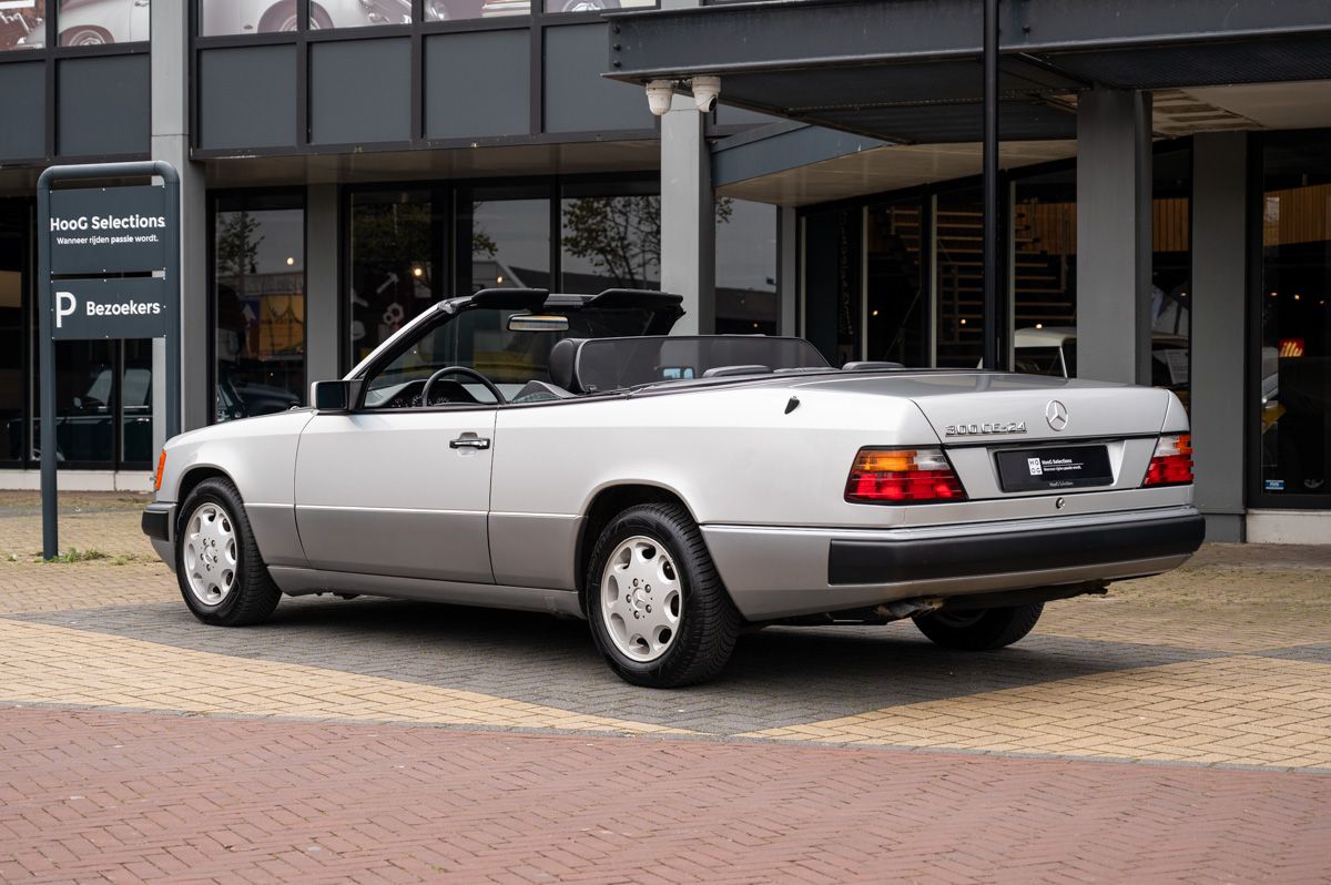 Mercedes-Benz E-Klasse (1994) — foto 12