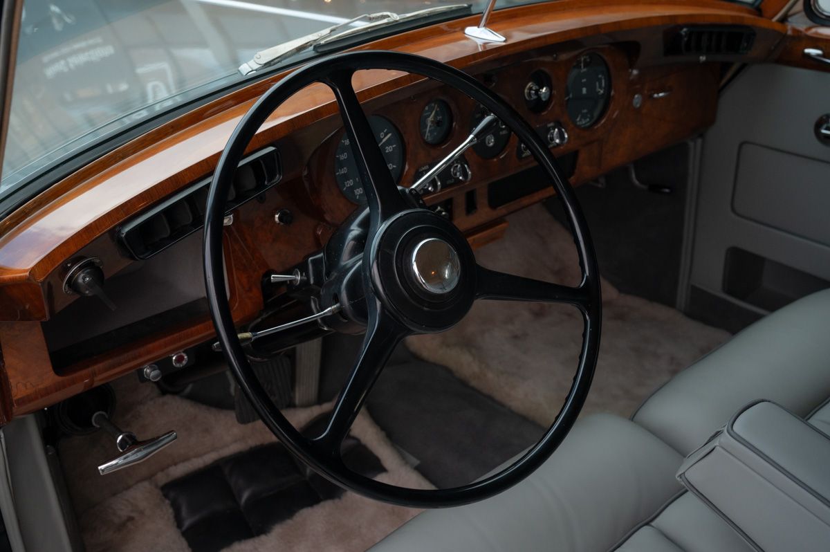 Rolls-Royce Silver Cloud (1962) — photo 59