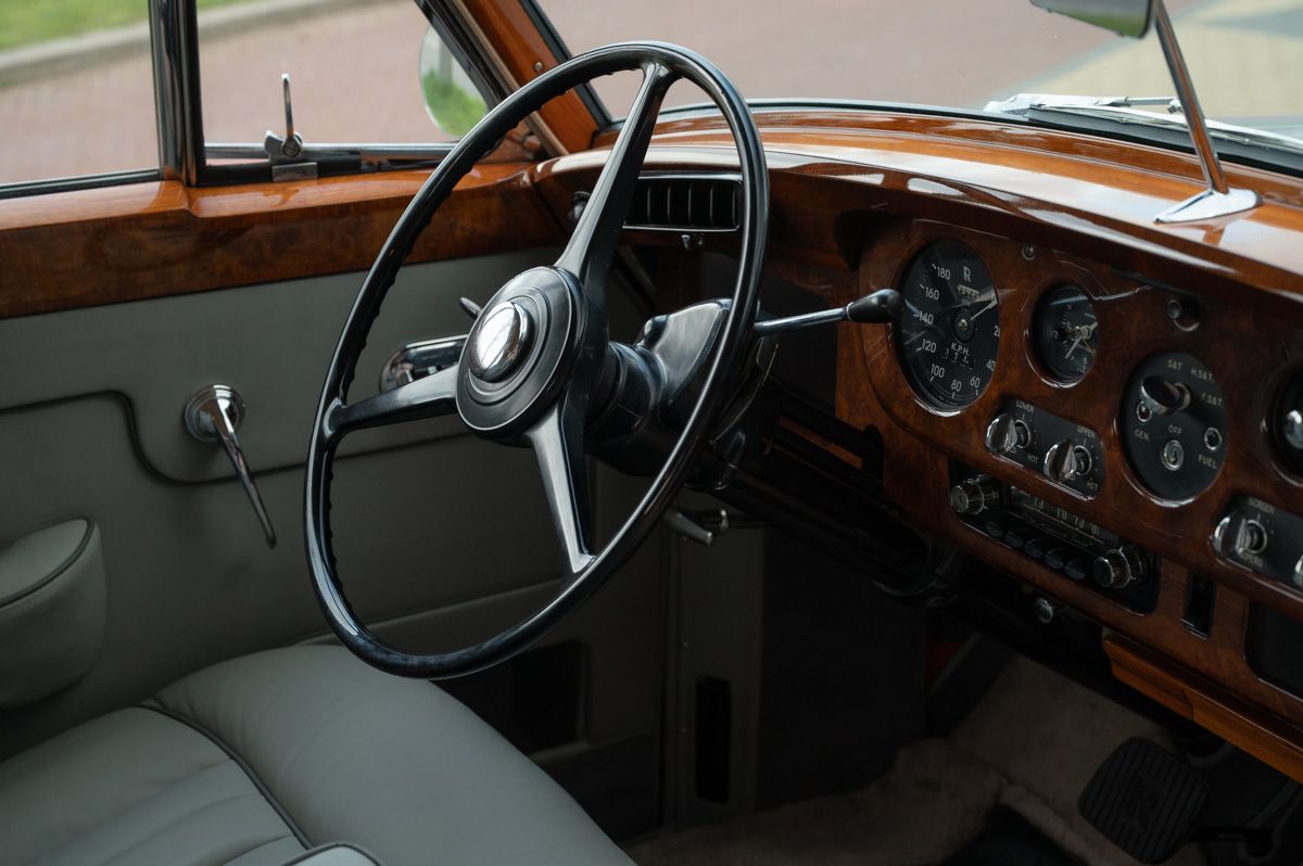 Rolls-Royce Silver Cloud (1962) — photo 60