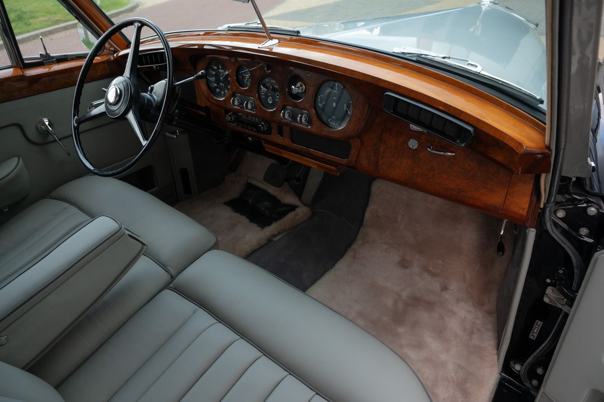 Rolls-Royce Silver Cloud (1962) — photo 45