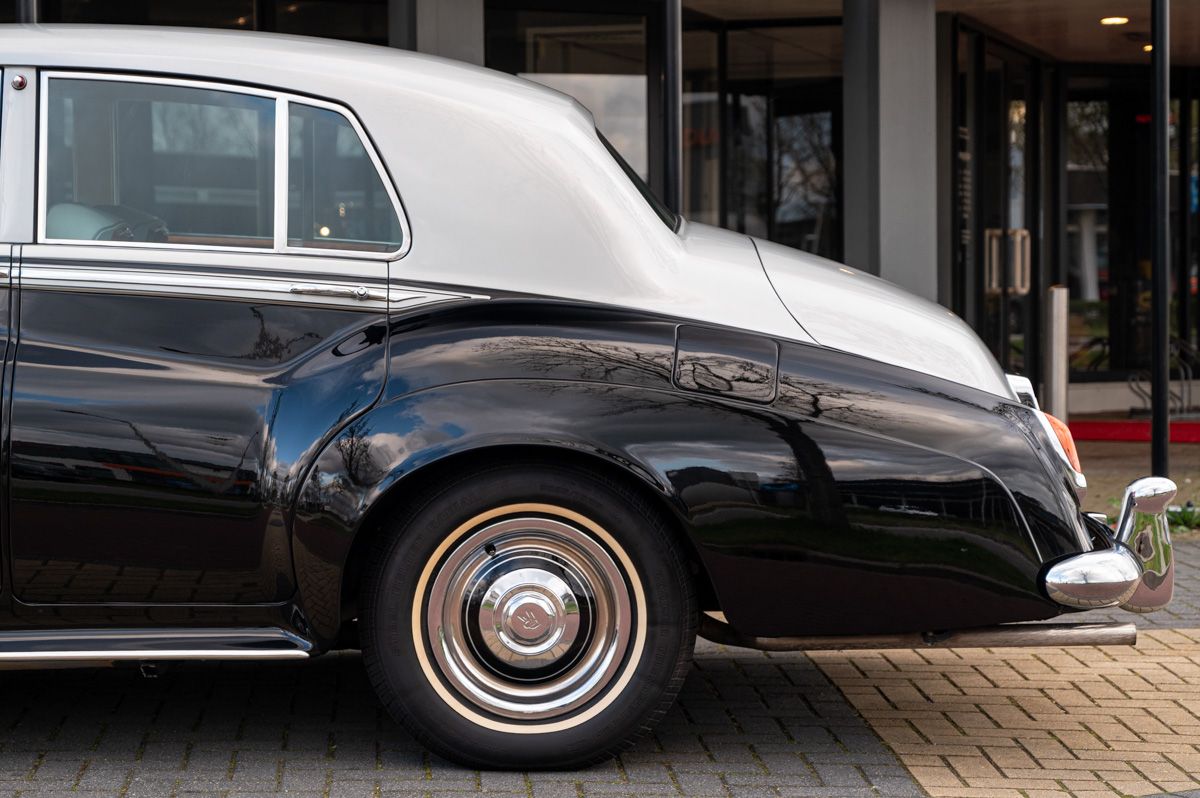 Rolls-Royce Silver Cloud (1962) — photo 19