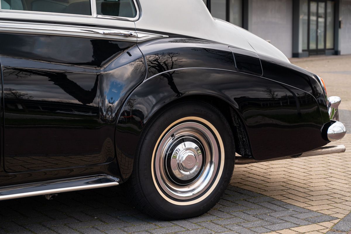Rolls-Royce Silver Cloud (1962) — photo 21