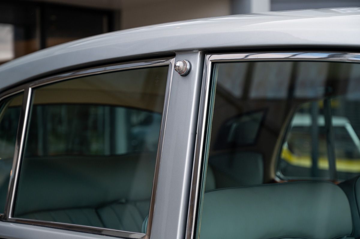 Rolls-Royce Silver Cloud (1962) — photo 37