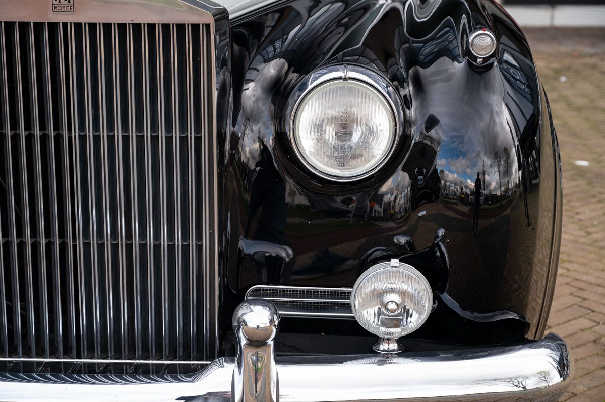 Rolls-Royce Silver Cloud (1962) — photo 23