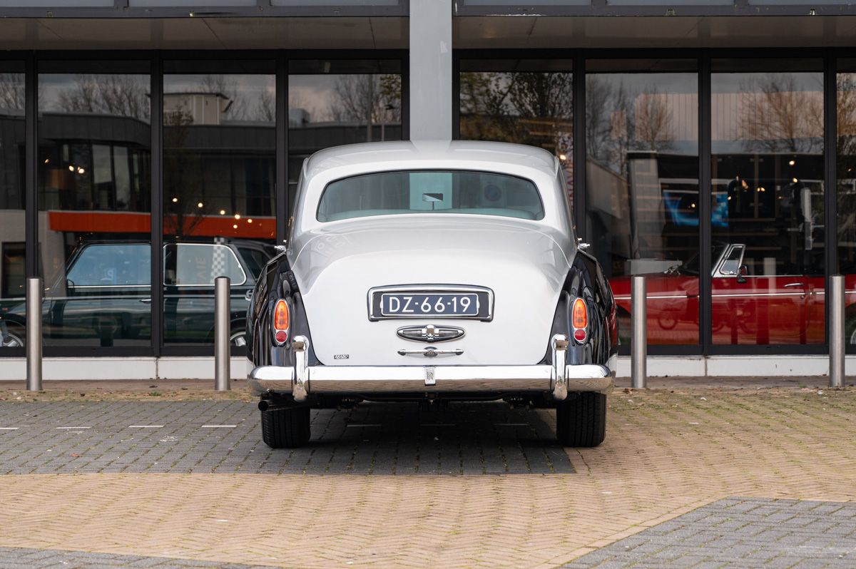 Rolls-Royce Silver Cloud (1962) — photo 17