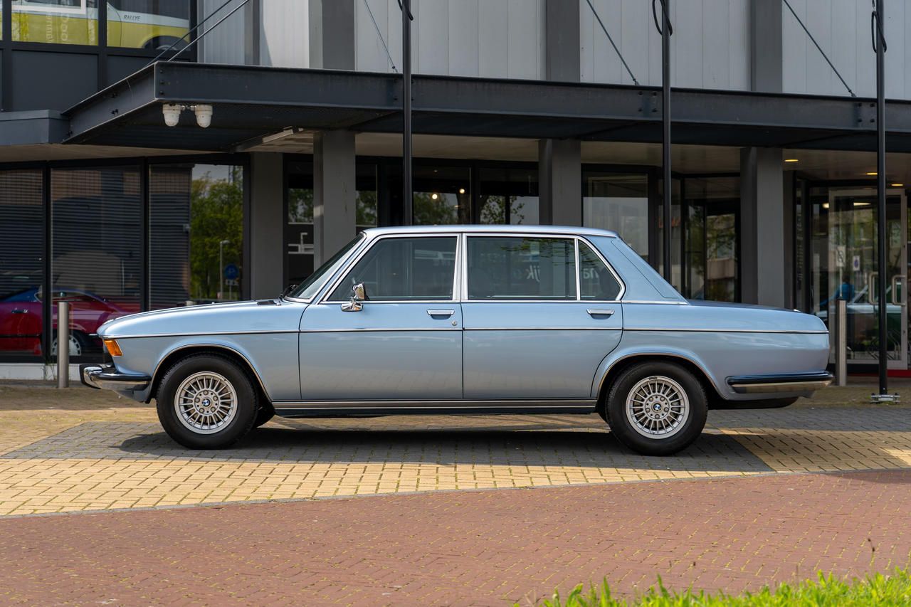 BMW E3 (1977) — foto 2