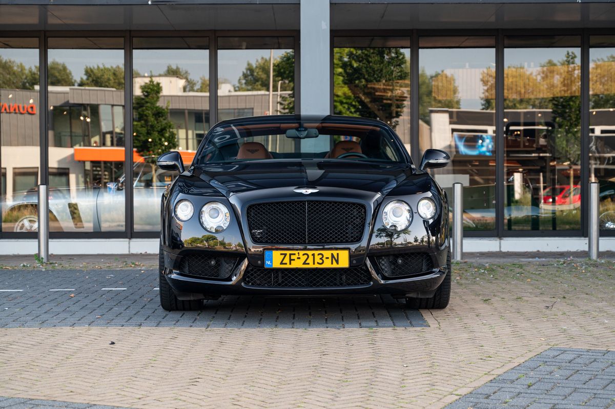 Bentley Continental GT (2012) — foto 4