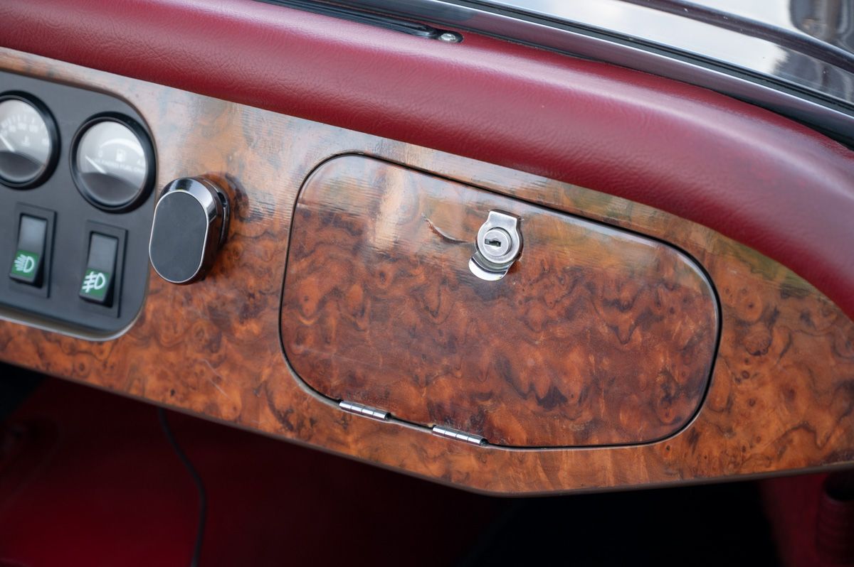 Morgan Plus 8 (1992) — foto 67