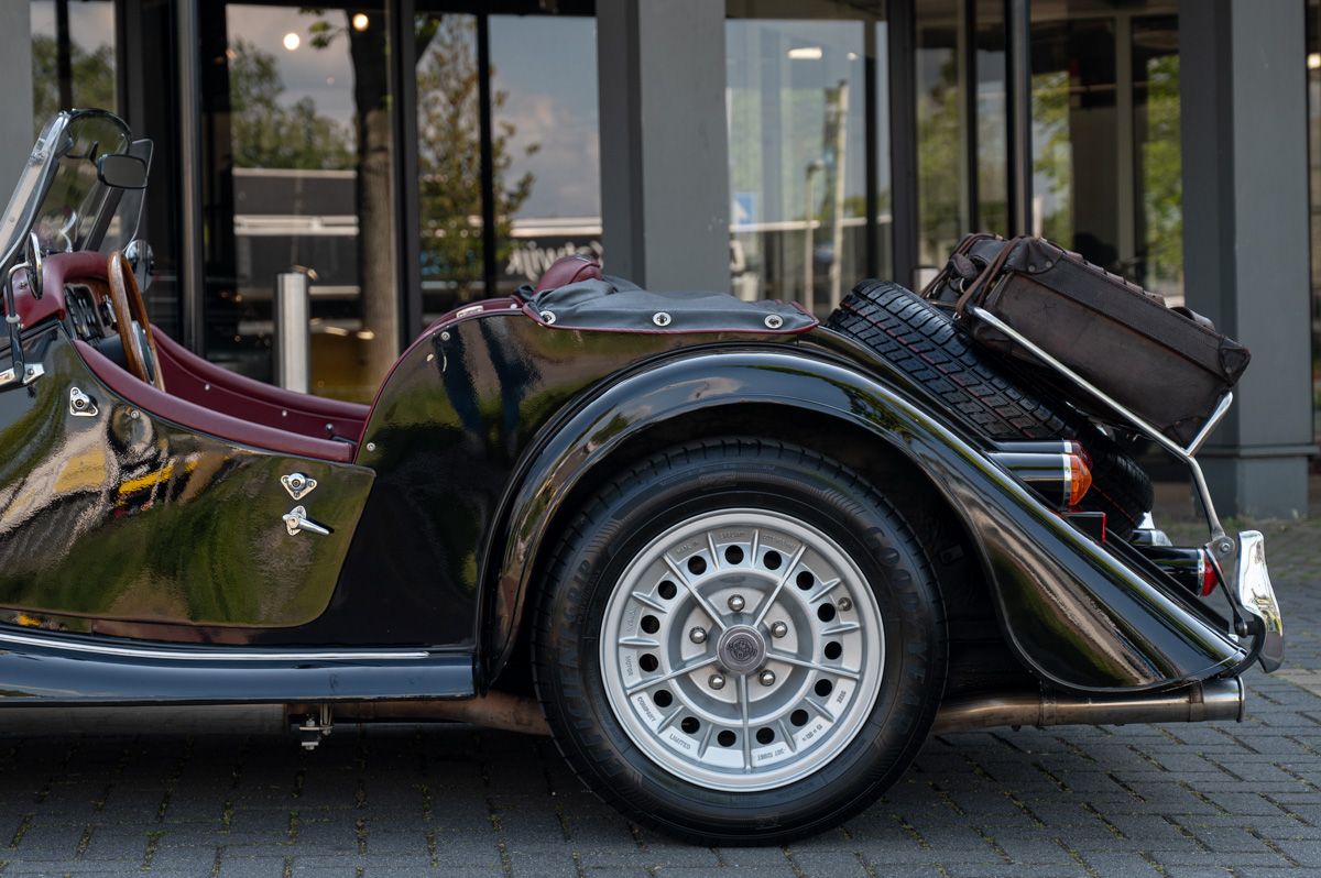 Morgan Plus 8 (1992) — foto 22