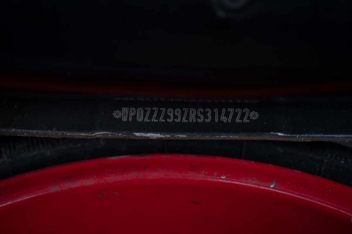 Porsche 911 (1994) — photo 23