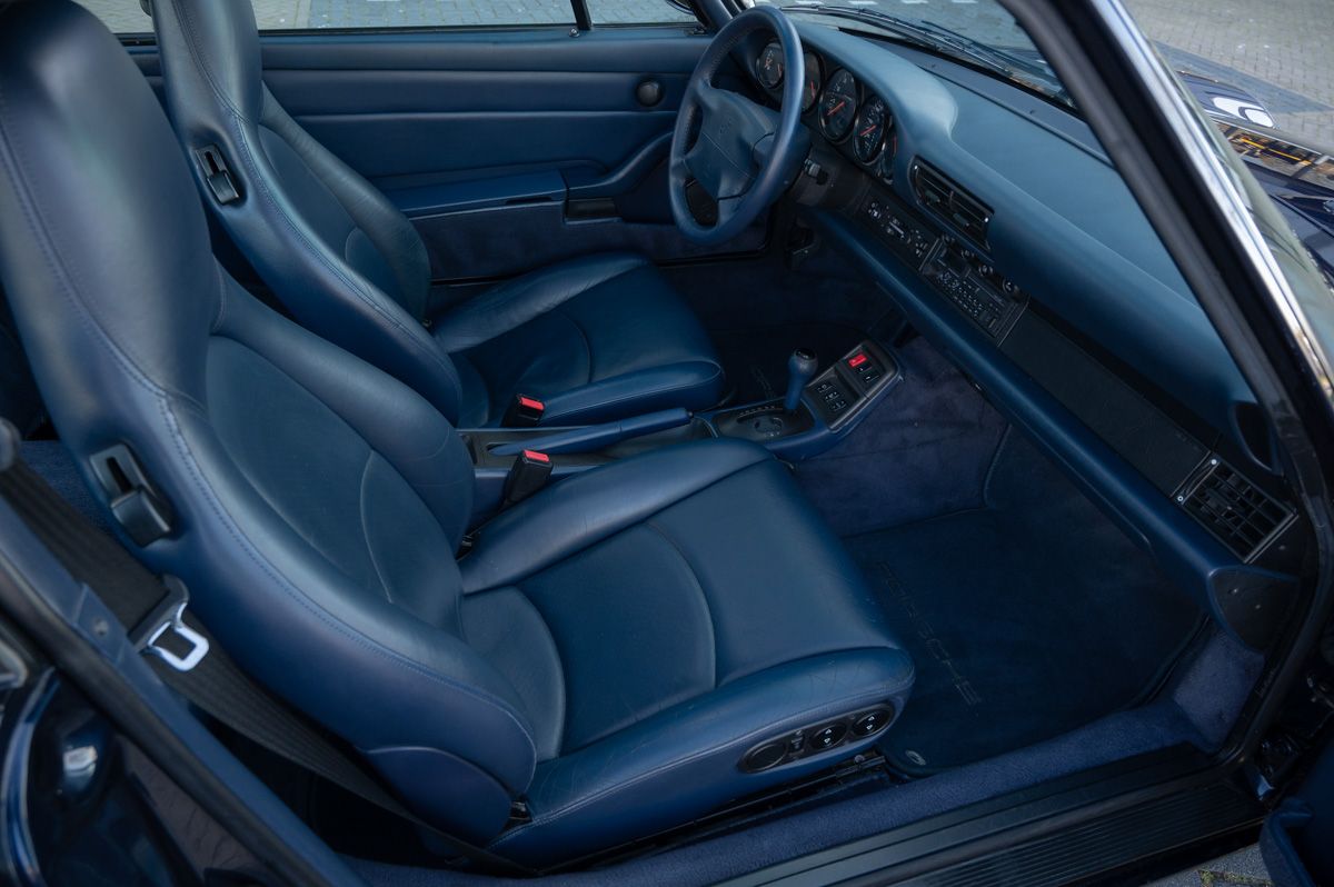 Porsche 911 (1994) — photo 44
