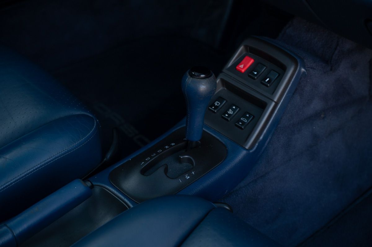 Porsche 911 (1994) — photo 56