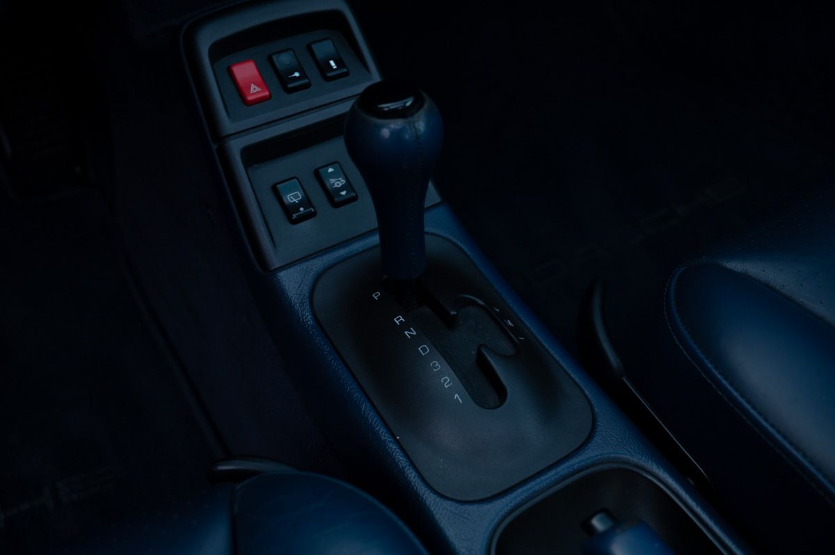 Porsche 911 (1994) — photo 62
