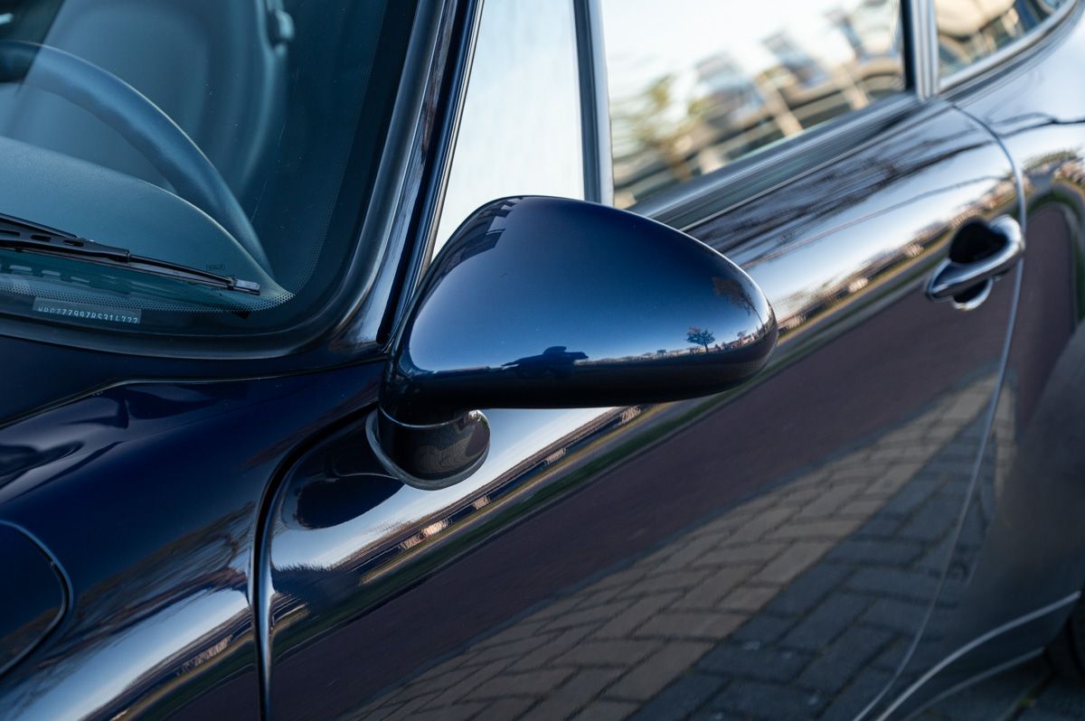 Porsche 911 (1994) — photo 30