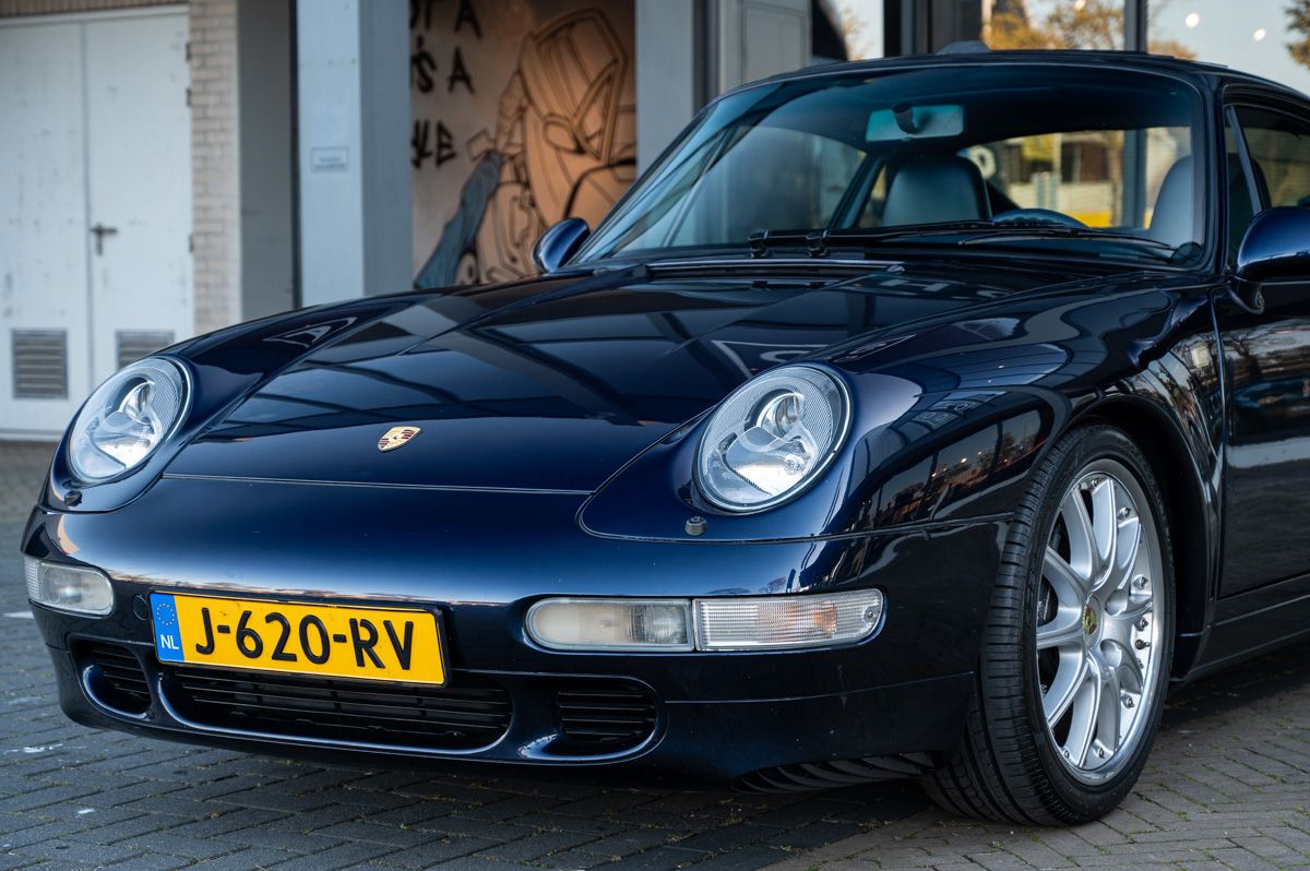 Porsche 911 (1994) — photo 4