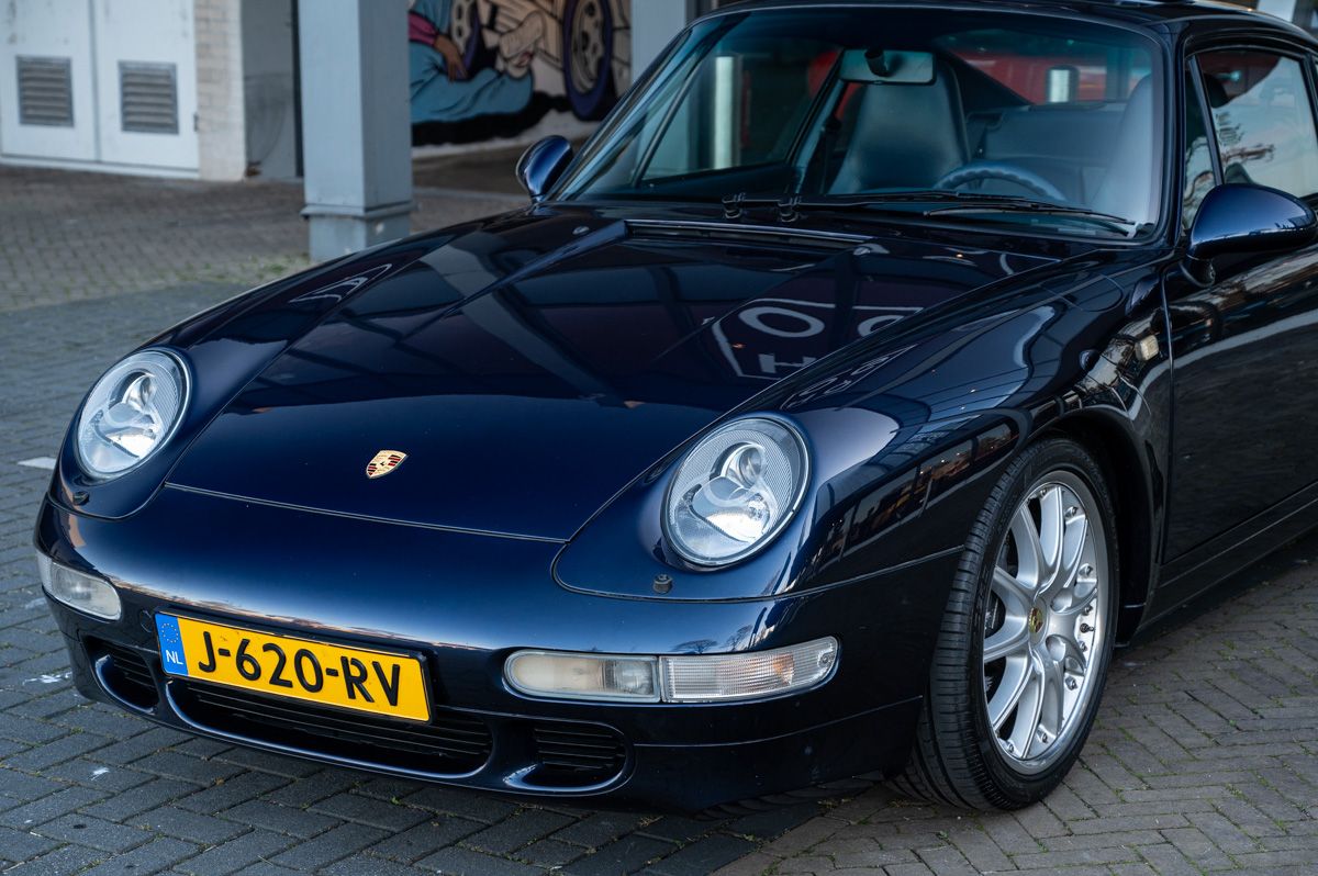 Porsche 911 (1994) — photo 5