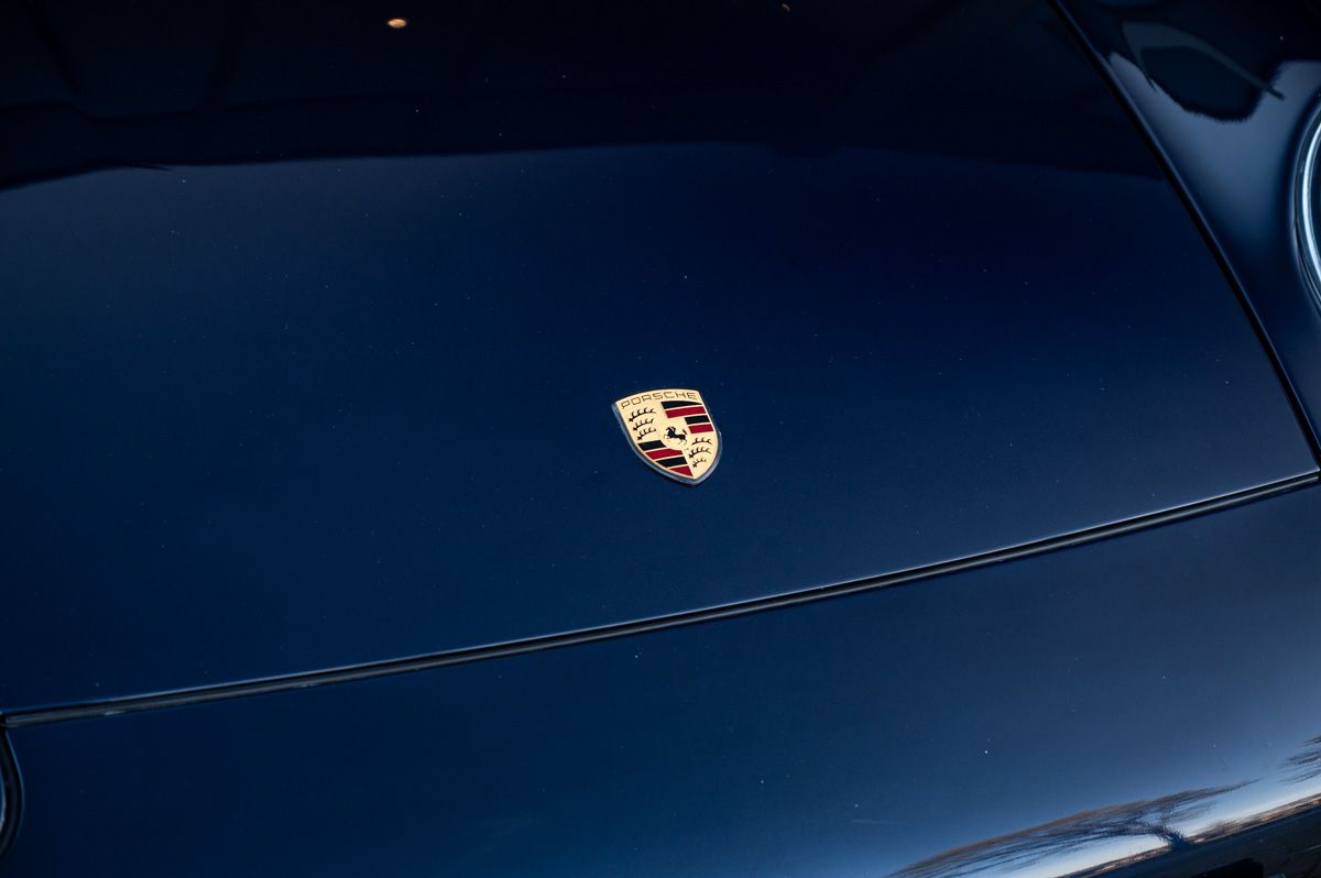Porsche 911 (1994) — photo 24