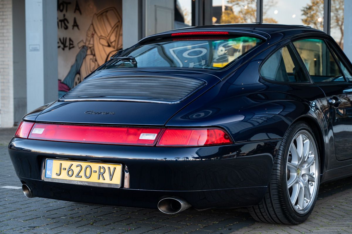 Porsche 911 (1994) — photo 9