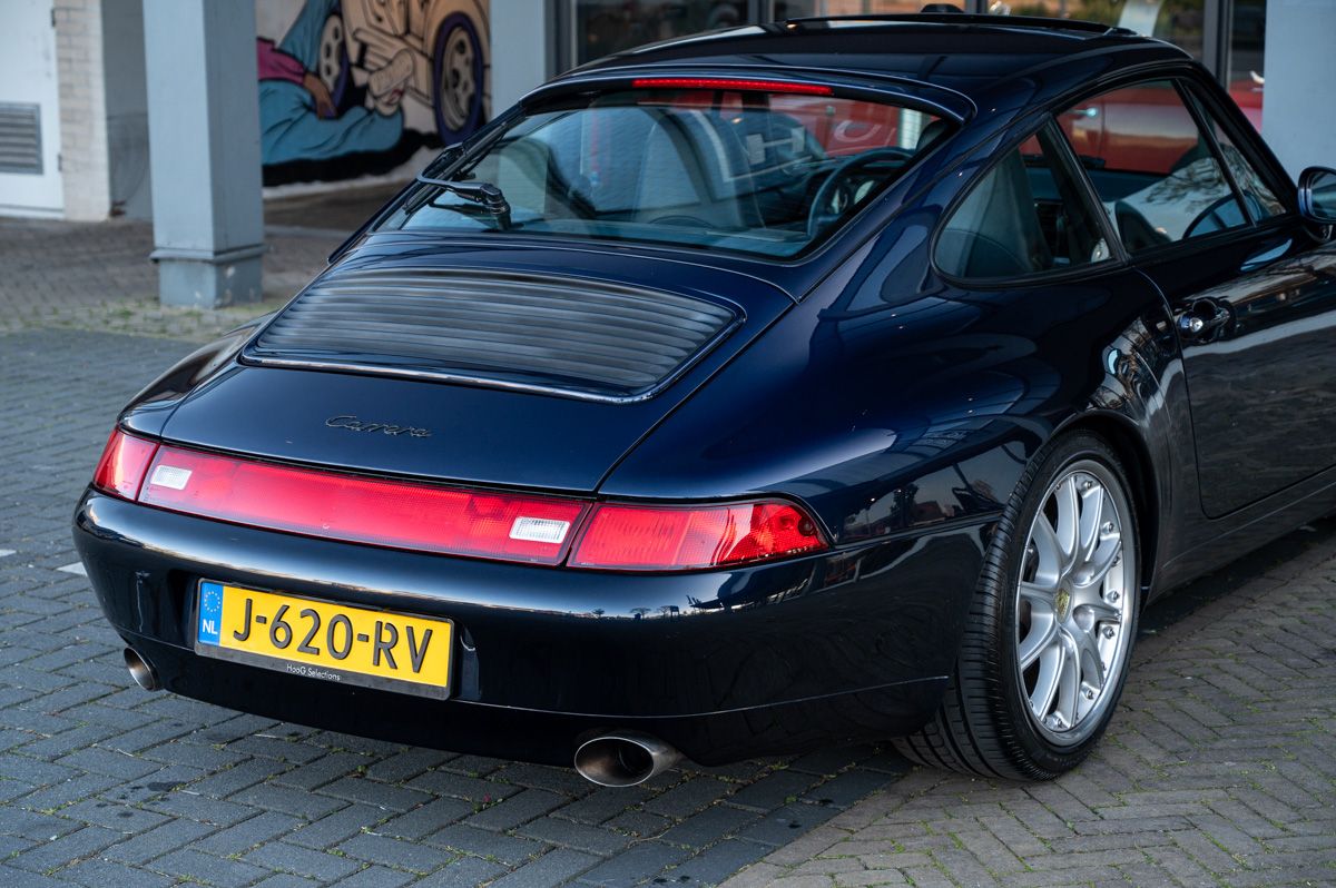 Porsche 911 (1994) — photo 10