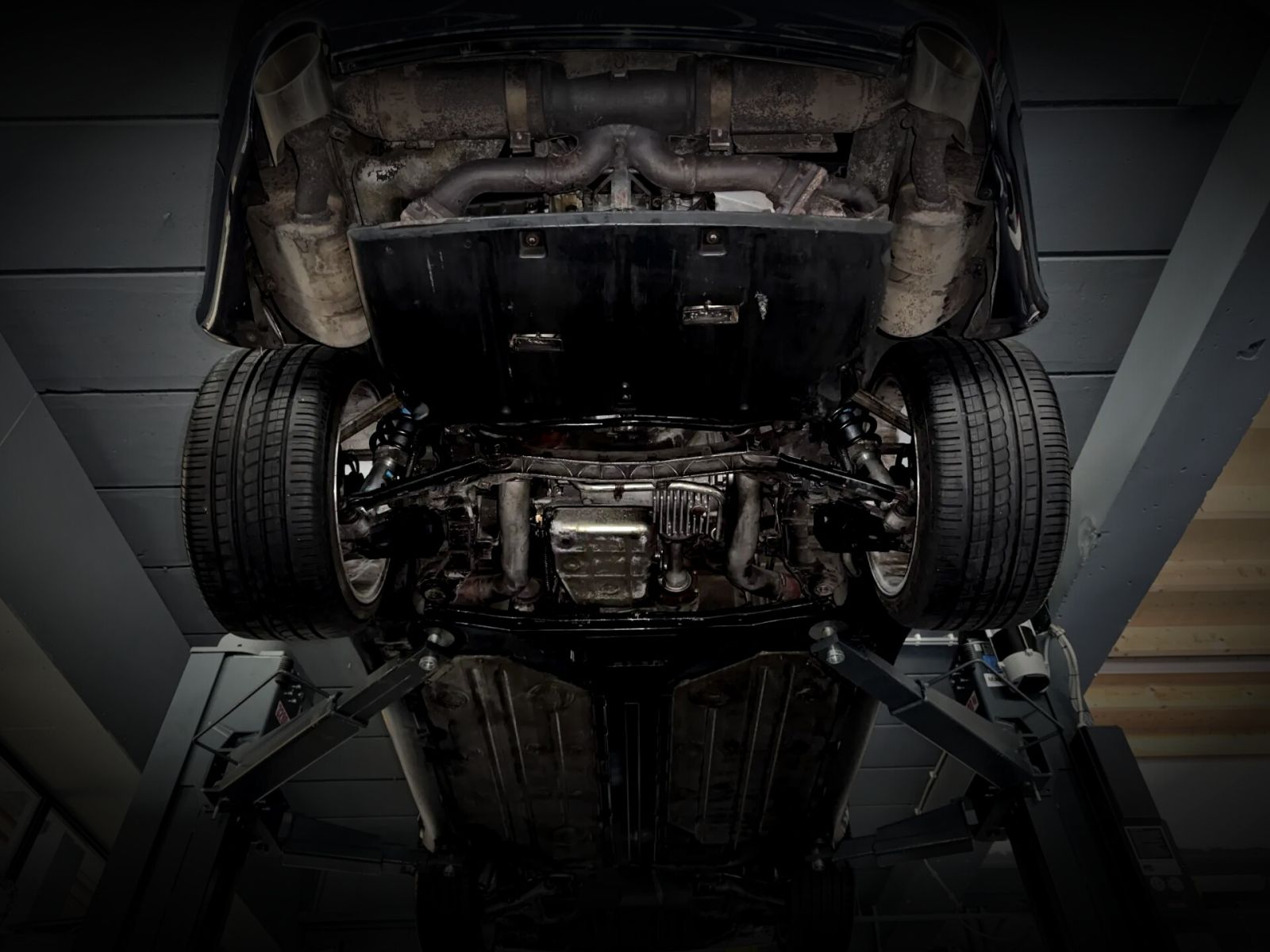 Porsche 911 (1994) — photo 76