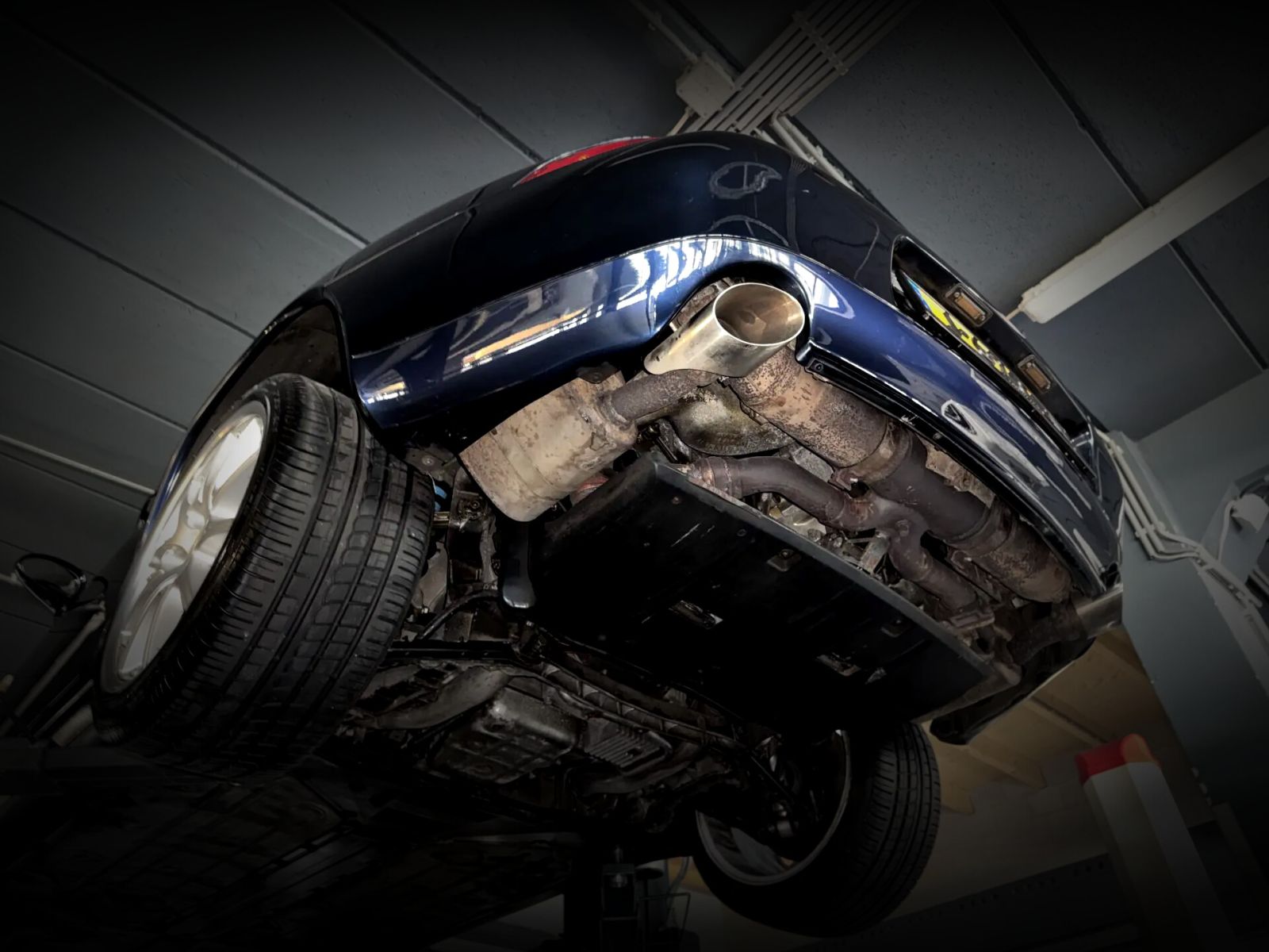 Porsche 911 (1994) — photo 79