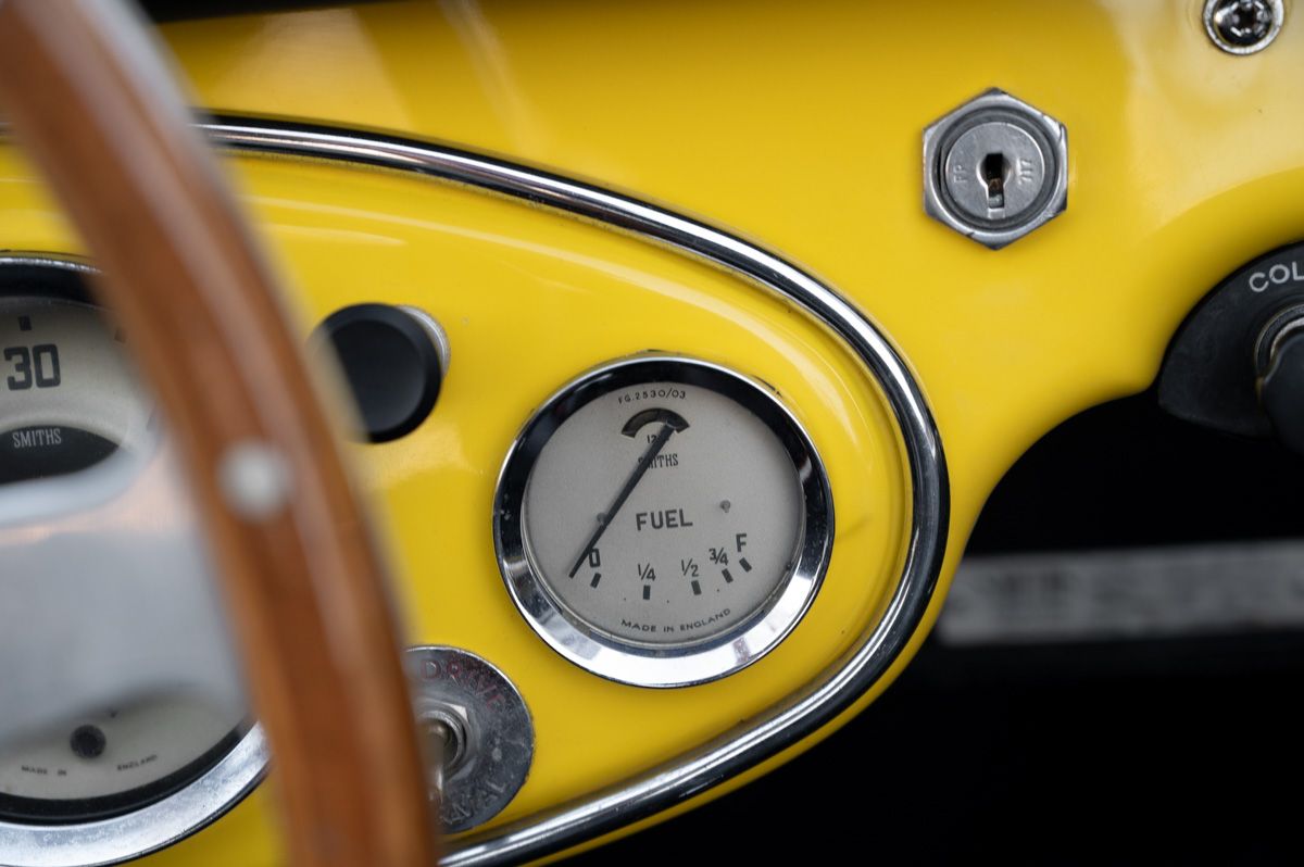 Austin Healey 100 (1957) — foto 66