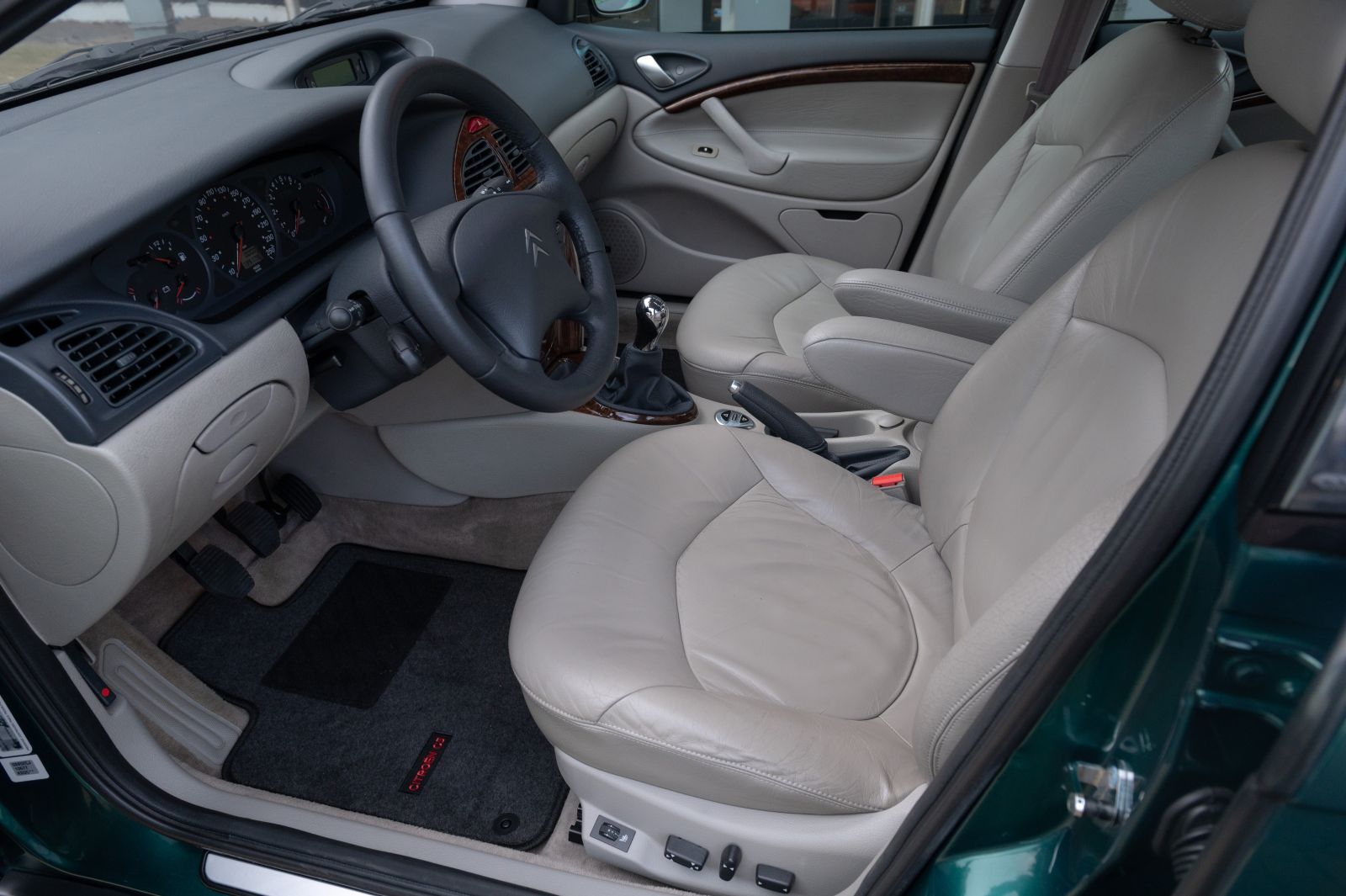 Citroën C5 (2001) — photo 44