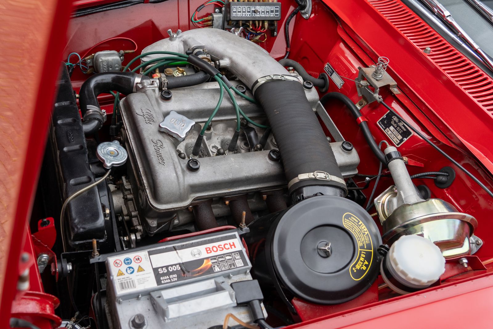 Alfa Romeo Giulia (1965) — photo 36
