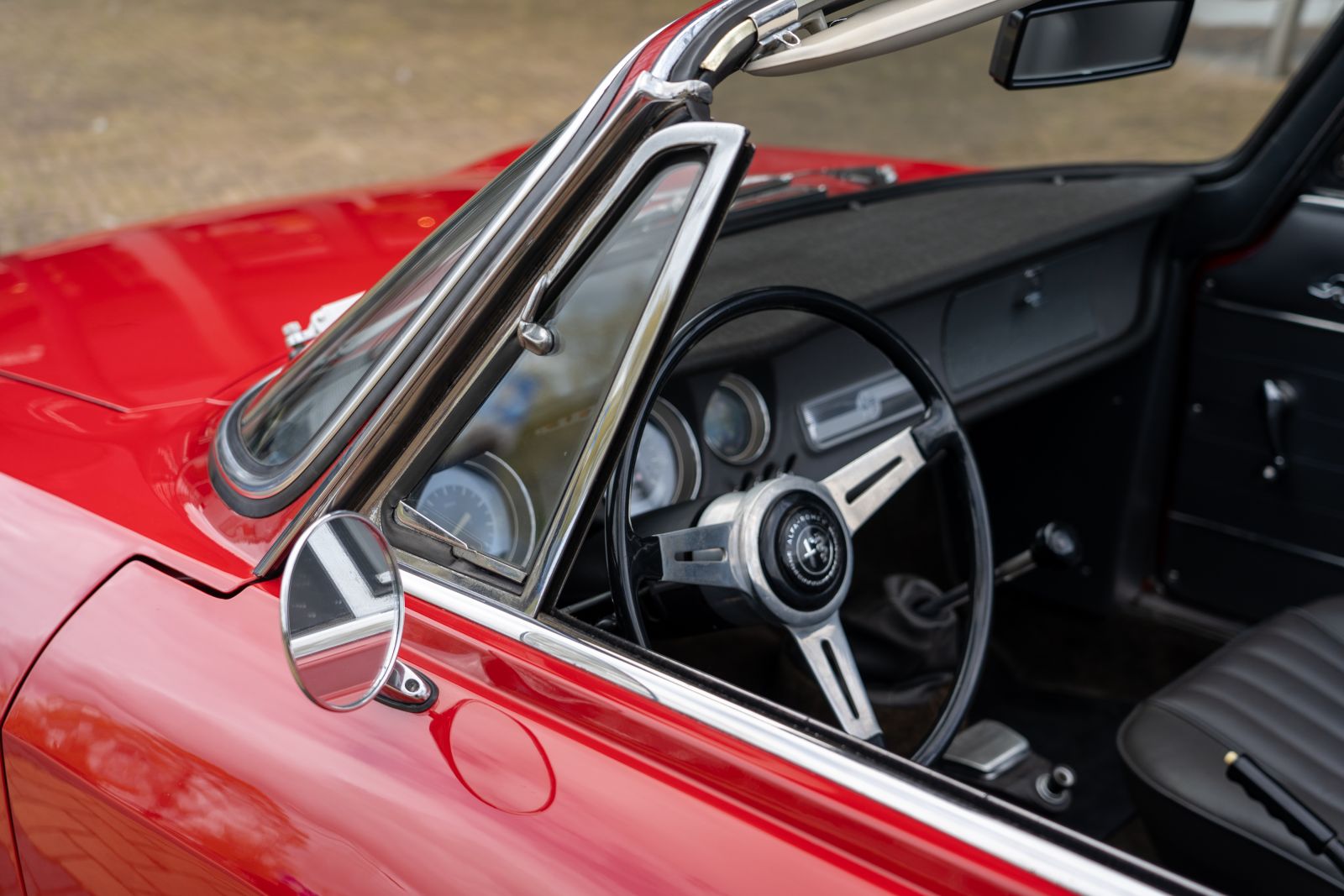 Alfa Romeo Giulia (1965) — photo 20