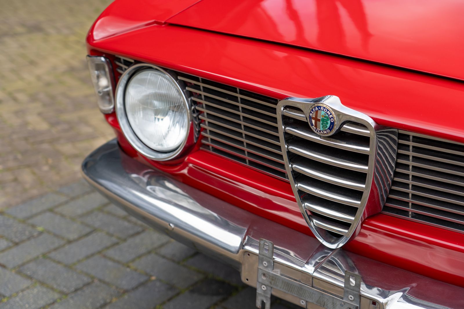 Alfa Romeo Giulia (1965) — photo 10