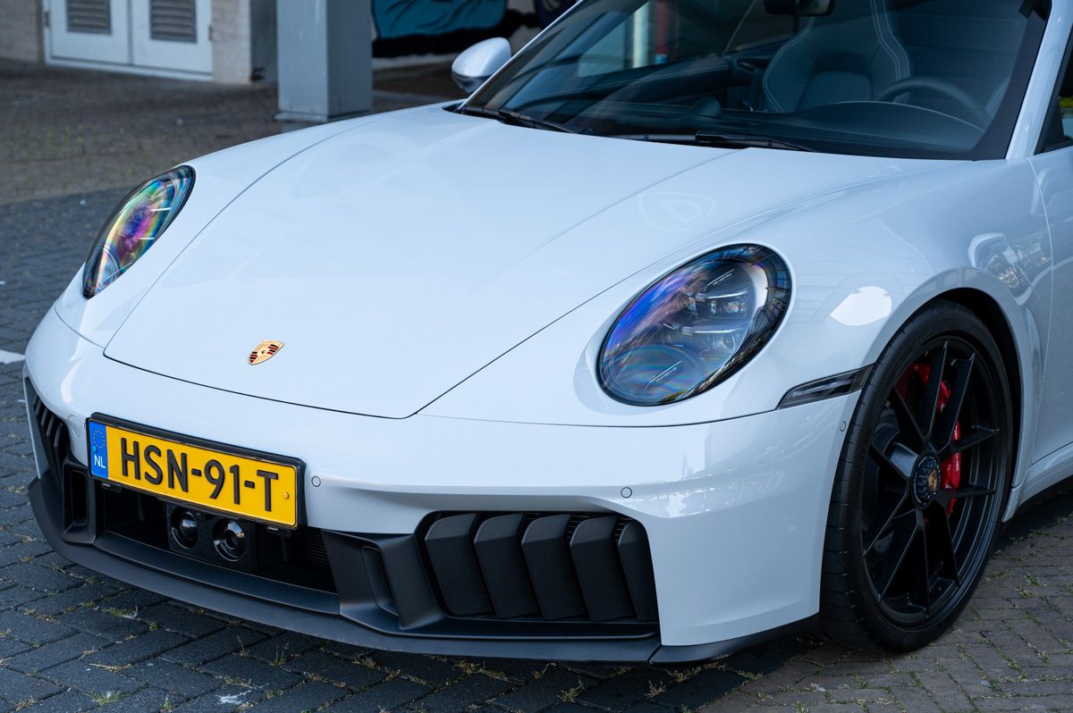 Porsche 911 (2024) — foto 5