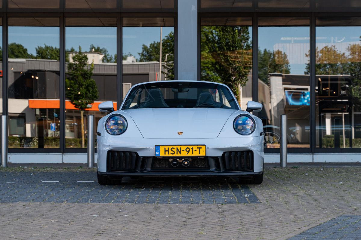 Porsche 911 (2024) — foto 4